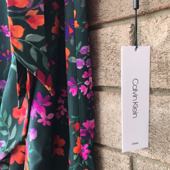 Floral wrap dress Calvin Klein - Picture 6 of 7
